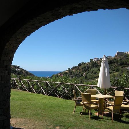 Agriturismo L'Arca Di Anna Brambilla 贝尔韦代雷 外观 照片