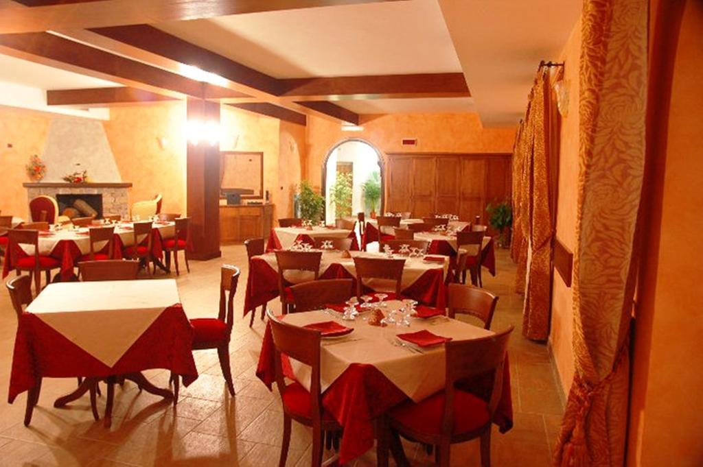 Agriturismo L'Arca Di Anna Brambilla 贝尔韦代雷 外观 照片